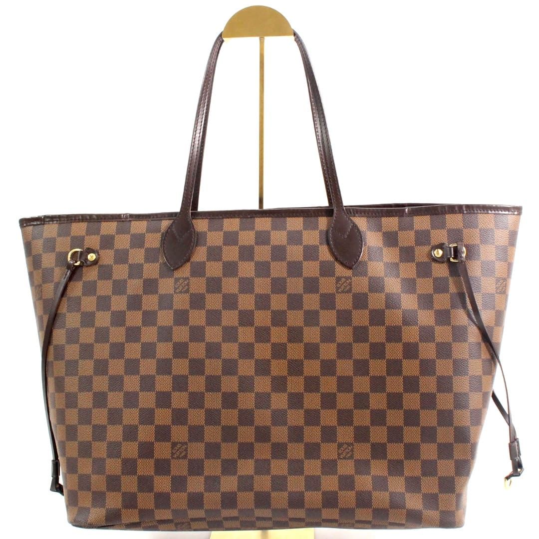 商品説明 ■ブランド：LOUIS VUITTON ルイ・ヴィトン ■商品名：LOUISVUITTON　ルイヴィトン　N51106　ネヴァーフルGM　ダミエ　ショルダーバッグ　旧型 ■商品状態：中古 ■商品ランク：Aランク/かなり状態が良い ■シリアルナンバー：TH0098 ■サイズ：サイズ W39.5×H32.5×D20 cm ■付属品：なし ■ブランド： ルイ・ヴィトン ■全体状態：傷・汚れ・使用感のある通常中古品。 ■仕様：状態 中汚れ　スレ　小傷 ■備考：軽くて洗練されたデザインが魅力のショルダーバッグ。A4サイズの書類等もらくらく収納可能。サイドのレザーストラップを調整してバッグにアクセントを出すこともできます。 ■在庫店舗：池袋本店 ■商品番号：995 Description ■Brand：LOUIS VUITTON ■Name：LOUISVUITTON Louis Vuitton N51106 Neverfull GM Damier Shoulder Bag Old Model ■Condition：Used ■Rank：A rank/Near Mint ■S/N：TH0098 ■Size：Size: W39.5×H32.5×D20 cm ■Accessories：None ■brand： Louis Vuitton ■Overall condition：A normal second-hand product with scratches, dirt, and a feeling of use. ■Specification：Condition: Moderate dirt, scratches, minor damage. ■Remarks：A shoulder bag with a lightweight and sophisticated design. It can easily store A4 size documents. You can also adjust the leather strap on the side to add an accent to the bag. ■Shop：Ikebukuro Main Store ■Item Number：24100266 この多言語商品説明は「RDX」で作成されています。