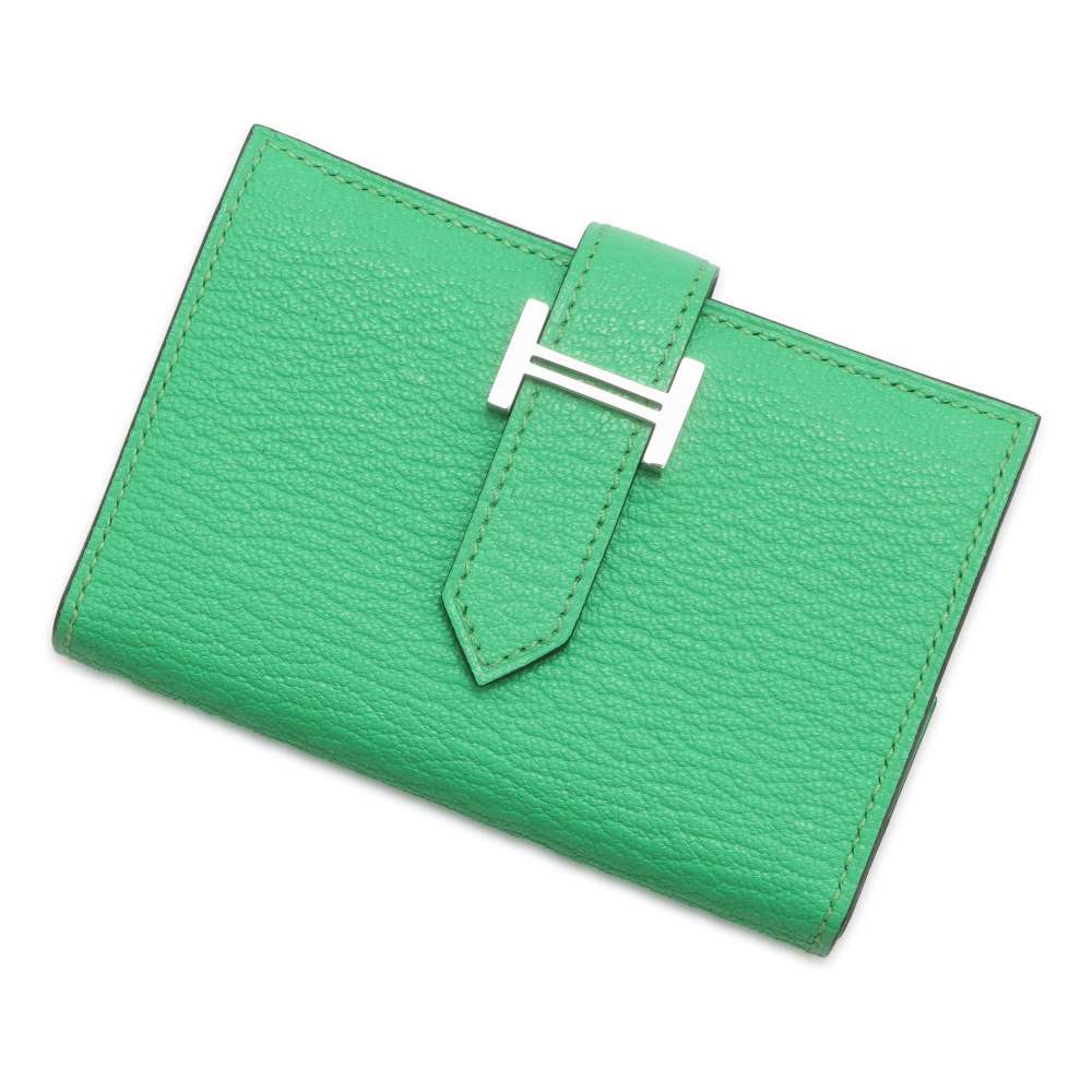 エルメス カードケース ベアン ミニ ヴェールコミック/シルバー金具 シェブルミゾル B刻印 【中古】 エルメス 名刺入れ エルメス レディース HERMES CARDのサムネイル