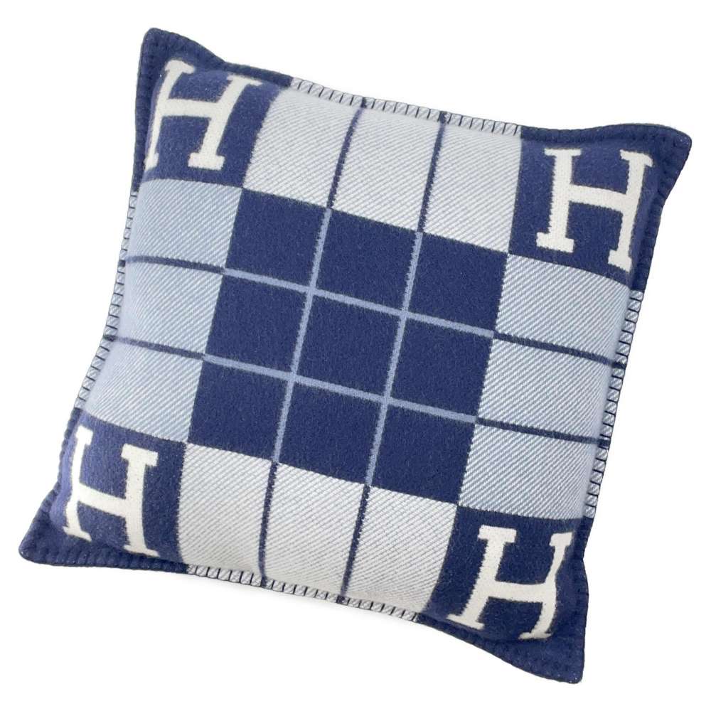 エルメス クッション アヴァロンIII PM Avalon ウール カシミヤ HERMES インテリア 【中古】 エルメス クッション エルメス レディース HERMESのサムネイル