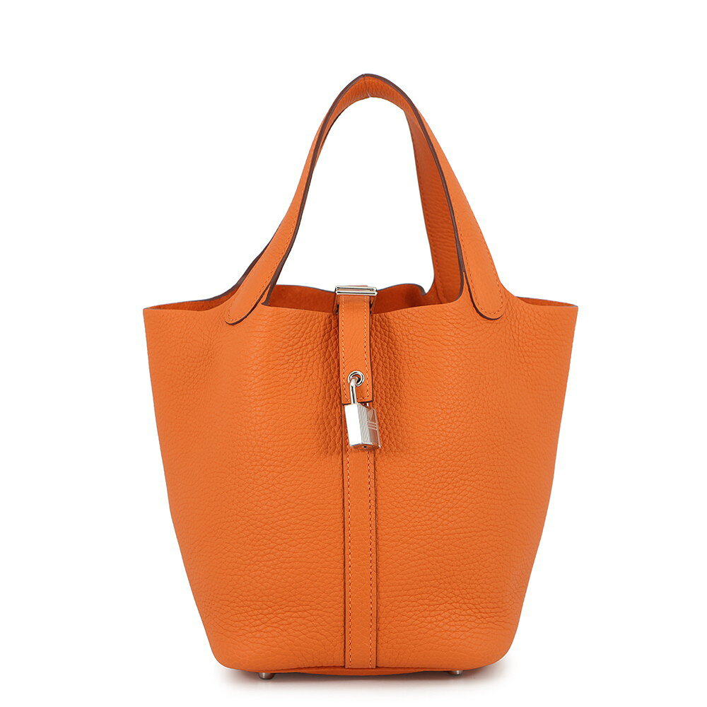 エルメス ハンドバッグ ピコタンロックPM オレンジ/シルバー金具 トリヨンクレマンス W刻印 HERMES トートバッグ 取扱店舗 心斎橋本店 店舗一覧 店舗一覧はこちら＞ 商品番号11303589 ランク未使用 ブランドエルメス 状態表面/僅かな汚れ 内側/僅かな汚れ ハンドル/クセ、僅かな汚れ 金具/スレ 箱/スレ、汚れ、へこみにおい/素材特有のにおい 色 オレンジ 素材 トリヨンクレマンス 金具シルバー金具 サイズW18cm×H18.5cm×D13cm 重量480g 仕様オープンタイプ(ロックベルト付) 付属品 箱・保存袋・鍵2本・カデナ 製造番号W刻印(2024年製造) 生産国フランス 　　 　※腕時計の保証に関する注意事項 ◆当店保障の有無に関わらず、一部の腕時計においては正規店およびメーカーによる修理対応をお受けできない場合がございます。 その際は、当店提携の時計専門工房による修理にて対応させていただきます。 ◆当店が設けている保証期間後は有償修理となります。 ◆保証期間は商品ランクにより異なります。新品ランク・未使用ランクの場合、購入日より1年以内、それ以外のランクの場合、購入日より6ヶ月以内です。 ◆以下事項に関しましては保証期間内でも無償修理が受けられません。 ◆お客様による不注意や不適切な取扱による故障や損傷。 ◆ゼンマイ切れなどの故障。 ◆時計機械内部への水分などの侵入が原因となる故障や不具合。 ◆ケース、ベルト、風防、リューズなどの外装部の故障や損傷。 ◆地震、火災、水害、事故などによる故障や損傷。 ◆品質および機能上、許容範囲と当店が判断した視覚的現象。 ◆品質および機能に問題がないと当店および発売元メーカー、当店契約修理業者が判断した場合。 ◆お客様ご自身にて発売元やメーカーへの直接修理依頼をされた場合、その費用を当店に請求できません。 　　 ※ルイヴィトンに関する注意事項 ◆ルイヴィトンの取り組みにおいてNFC（ICチップ）の導入により、一部商品から製造番号の刻印がご確認できない場合がございますが、当店では正しい知識のあるバイヤーにて鑑定済みの商品を販売しておりますのでご安心ください。 ◆同じモデルの商品であっても、ルイヴィトンの仕様変更「マイナーチェンジ」により、ページ掲載の写真や仕様と異なる場合があります。 ◆新品ランクの状態でも多少の細かい傷（金具やパインピング等）がございます。（製造工程上やむを得ず細かなスレが生じると直営店から回答がありました。直営店で購入される場合でもこのような傷が見受けられることがあります。) ◆製造国は商品によって異なりますのでご指定いただけません。 ◆米国で製造されたモデルには製造国の刻印がない場合があります。 ◆ヌメ革が使用されている商品の場合、使用せずとも時間の経過と共にヌメ革の色が焼ける性質を持っています。一部新品ランクの商品でも若干色が焼けている場合がありますので、予めご了承の上ご購入いただければ幸いです。 ◆新品ランクの商品でも検品時より傷等が目立つ場合は「未使用ランク」に格付けしております。 ◆プリントや柄が入っている商品は、ページ上の商品画像とお届けする商品と多少配色が違う場合がございます。 ◆素材説明書は新品ランク、かつ在庫がある場合のみ同梱しております。 ◆付属品は、商品詳細情報の付属品欄に記載のある物のみとなります。 ◆不明点ございましたらお問合わせ先までご連絡ください。Tel：0120-098-082 当店取り扱い商品は、実店舗・他通販サイトにも掲載を行っており在庫を共有しております。 商品の性質上すべて一点物となるため、ご注文が確定した場合でも欠品となることもございます。 その際は当店よりご連絡をさせていただきます。 *Import taxes are not included.*We do not ship exotic leather items that does not comes with CITES. *The credit card name, the order name, and the recipient name must match.エルメス ハンドバッグ ピコタンロックPM オレンジ/シルバー金具 トリヨンクレマンス W刻印 HERMES トートバッグ 【中古】