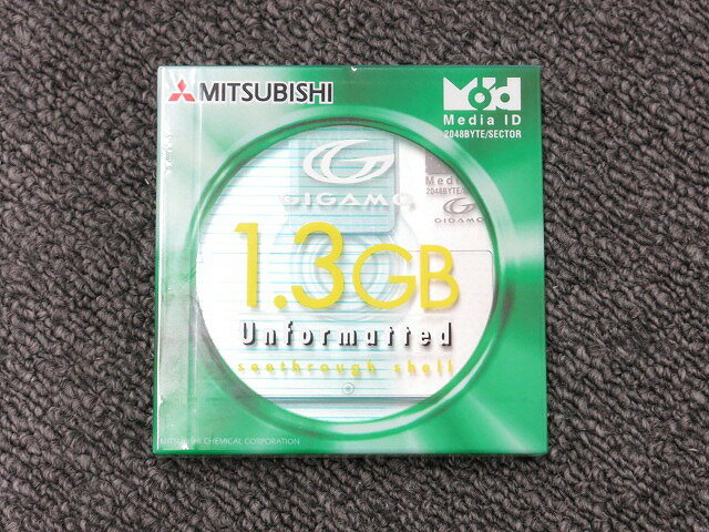 【ご注意】商品は店頭・他ネットショップでも販売しておりますので、ご注文をいただいても売り切れの場合がございます。ご了承ください。ブランド名三菱化学 MITSUBISHI CHEMICAL商品名【未開封】MOディスク　1.3GB　アンフォーマット　KID1G3U1S 商品説明※製品の特性上、保証は付きません。コンディションレベルN（未使用品）コンディションの備考【全体】未使用品の状態ですが、買取商品の為、完全な新品ではございません。その為、多少の汚れなどが見られる場合がございます。付属品の記載がある商品の場合、付属品も同様です。(減額済)。配送方法ゆうパケット商品番号hod109463458在庫お問合せ先【ワットマンテック横須賀堀ノ内店】　046-820-2870【ご注意】当社オンラインショップ以外で情報、商品写真、画像、文章等を無断で転用しているページは偽サイトであり当店とは一切関係がございませんのでご注意ください。接続先のURLをご確認ください。楽天市場URL：https://www.rakuten.co.jp/楽天市場商品ページ：https://item.rakuten.co.jp/●●●《三菱化学》MITSUBISHI CHEMICAL【未開封】MOディスク 1.3GB アンフォーマット KID1G3U1S p1065912590