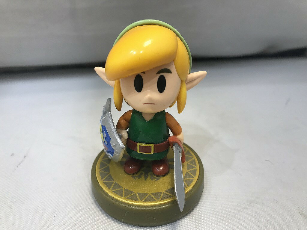 ニンテンドー Nintendo amiibo リンク【夢をみる島】(ゼルダの伝説シリーズ) 【中古】