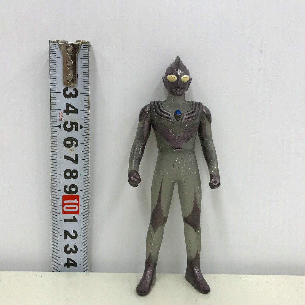 【5/15(水)全品ポイント10倍！！当日要エントリー！！】【期間限定セール】バンダイ BANDAI ウルトラヒーロー500 ティガダーク クリアブラックラメver. 【中古】