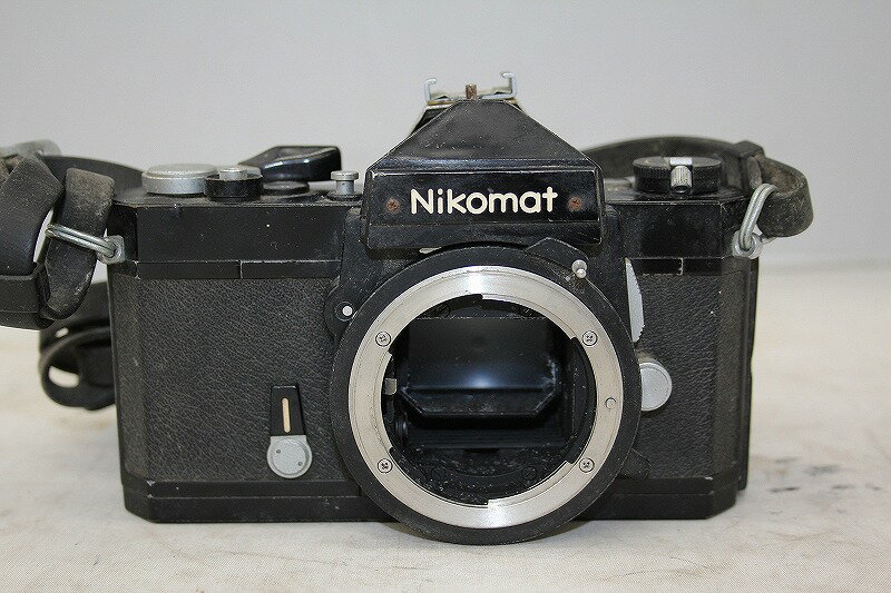 ニコン Nikon フィルムカメラ 本体のみ 経年品/ジャンク Nikomat 【中古】