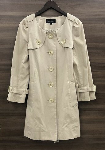 【期間限定セール】ジルスチュアート JILL STUART ノーカラー トレンチコート クリーム色 092-151002 【中古】