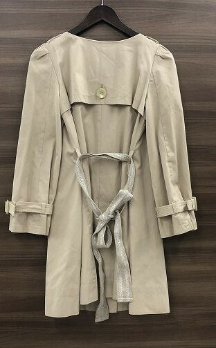 【期間限定セール】ジルスチュアート JILL STUART ノーカラー トレンチコート クリーム色 092-151002 【中古】