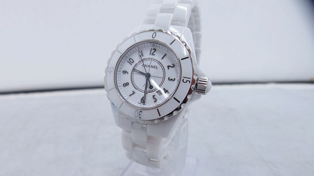 シャネル CHANEL CHANEL J12 33mm クォーツ