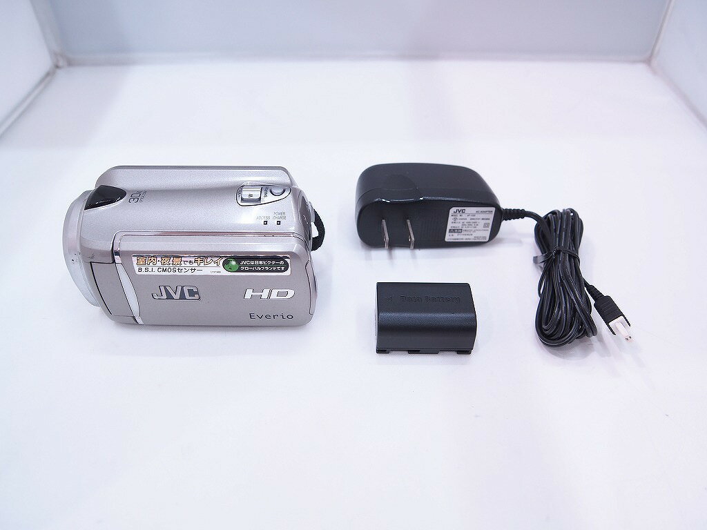 【期間限定セール】ジェーブイシー JVC ビデオカメラ GZ-HD620 【中古】