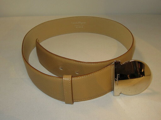フェラガモ Ferragamo レディースレザーベルト 約67〜73cm ベージュ系 23.8203 【中古】 フェラガモ Ferragamo レディースレザーベルト 約67〜73cm ベージュ系 23.8203 【中古】