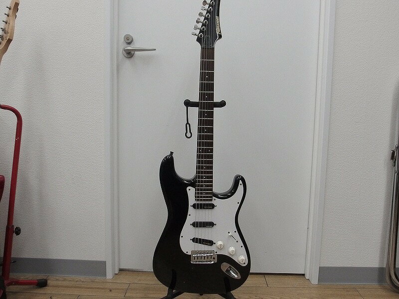 【全品ポイント10倍!要エントリー】【期間限定セール】フェルナンデス FERNANDES ジャンク エレキギター ストラトタイプ 【中古】