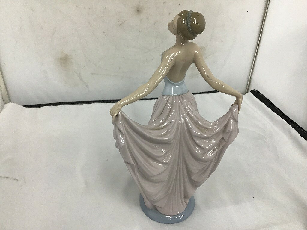 【全品ポイント10倍!要エントリー】【期間限定セール】リヤドロ LLADRO 踊る少女 【中古】 [2]