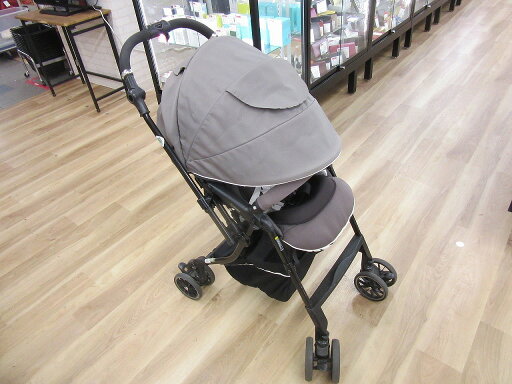 【期間限定セール】コンビ Combi COMBI ベビーカー スゴカル 4キャス 16860 【中古】 【期間限定セール】コンビ Combi COMBI ベビーカー スゴカル 4キャス 16860 【中古】