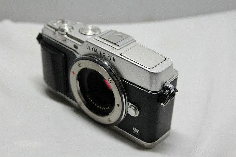 【6/22(日)20時〜全品ポイント10倍！要エントリー！】オリンパス OLYMPUS ミラーレスカメラ PEN-E-P5 【中古】