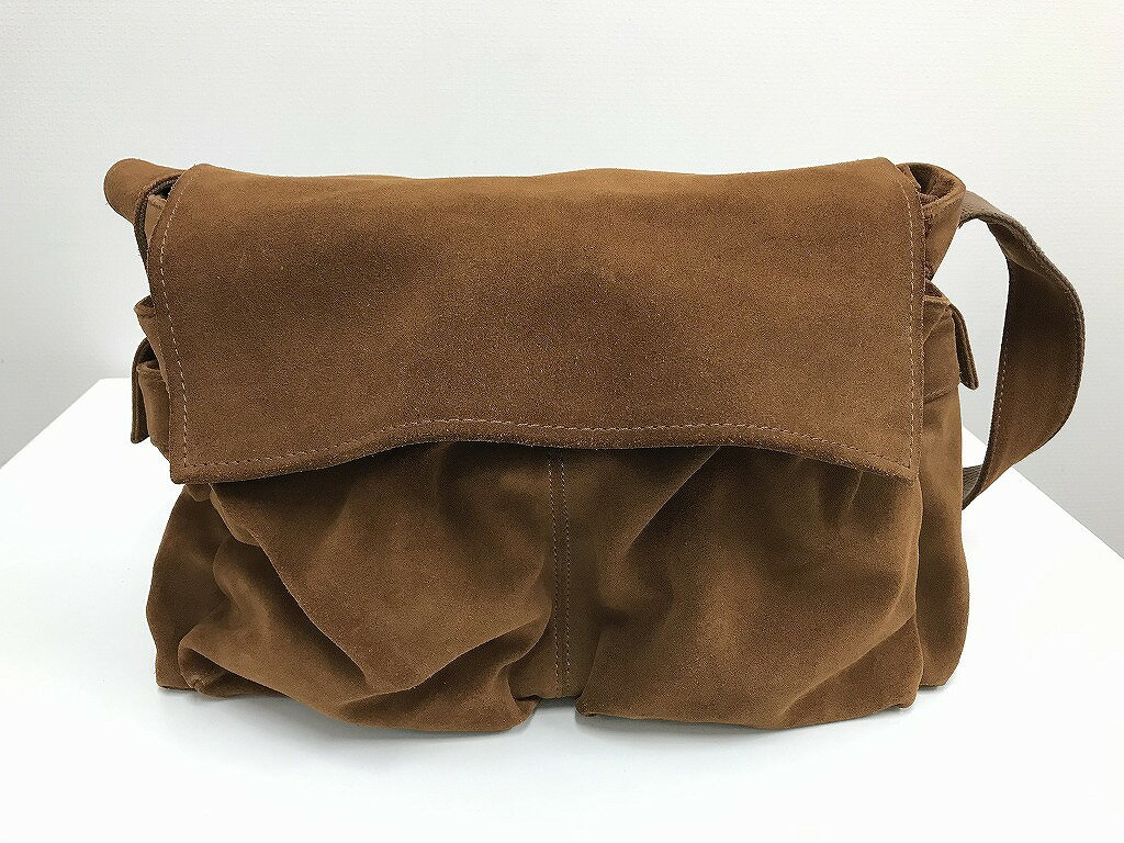 【全品ポイント10倍！要エントリー】【期間限定セール】スロウ SLOW 上品でエレガントなお洒落の魅力 A4可 収納力抜群 かぶせショルダーバッグ 肩掛け・斜め掛け鞄 通勤・通学 茶 【中古】