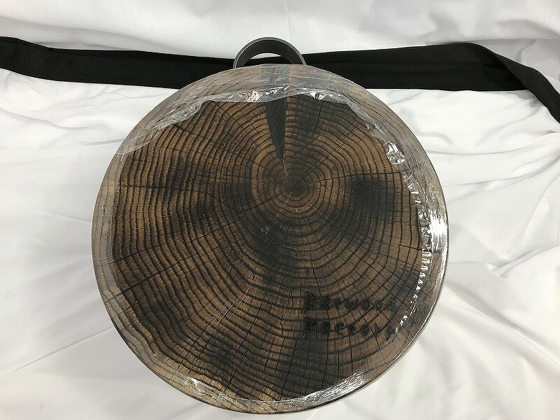 【ご注意】商品は店頭・他ネットショップでも販売しておりますので、ご注文をいただいても売り切れの場合がございます。ご了承ください。ブランド名 商品名Fatwood Factory 焔燻薪割り台 Lサイズ 商品説明人気メーカー「Fatwood Factory」から発売された焔燻薪割り台取手がついているので、 持ち運びやすい未使用品なので、 お買い得の商品ですサイズ ( cm )【表記サイズ】・ 幅:24.5cm・ 高さ:13.0cm付属品-※主な付属品を記載するようしております。中古品の特性上、全ての付属品の正確な記載が難しいため詳細は掲載の写真にてご確認ください。付属品は写真にて【全て】掲載しておりますコンディションレベルN（未使用品）コンディションの備考【全体】未使用品の状態ですが、買取商品の為、完全な新品ではございません。その為、多少の汚れなどが見られる場合がございます。付属品の記載がある商品の場合、付属品も同様です。(減額済)。配送方法宅配便商品番号sgd209710735在庫お問合せ先【ワットマンスタイル相模原中央店】　042-707-9966【ご注意】当社オンラインショップ以外で情報、商品写真、画像、文章等を無断で転用しているページは偽サイトであり当店とは一切関係がございませんのでご注意ください。接続先のURLをご確認ください。楽天市場URL：https://www.rakuten.co.jp/楽天市場商品ページ：https://item.rakuten.co.jp/●●●《》Fatwood Factory 焔燻薪割り台 Lサイズ w1200292630