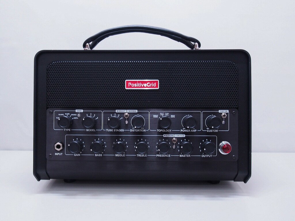 【ご注意】商品は店頭・他ネットショップでも販売しておりますので、ご注文をいただいても売り切れの場合がございます。ご了承ください。ブランド名ポジティブグリッド Positive Grid商品名ギターアンプ BIAS HEADシリアル番号G100BH2P1215商品説明600W(8Ω)スピーカーアウト5タイプのアンプを搭載（5バンク×5プリセット＝25プリセット）マイク収録のアンプや録音済みのトラックのサウンドにプリセットのアンプをマッチング可能付属品元箱,電源ケーブル,ガイド　クロス※主な付属品を記載するようしております。中古品の特性上、全ての付属品の正確な記載が難しいため詳細は掲載の写真にてご確認ください。付属品は写真にて【全て】掲載しておりますコンディションレベルA（良品）コンディションの備考【全体】キズまたは汚れが見当たりますが、全体的には使用感の少ない状態の良い中古品です※お客様のご都合によるサイズ違いや状態による返品は受付ておりません。写真や内容を良くご確認のうえ、ご購入くださいませ配送方法宅配便商品番号skd122711518在庫お問合せ先【ワットマンテックサクラス戸塚店】　045-443-6901【ご注意】当社オンラインショップ以外で情報、商品写真、画像、文章等を無断で転用しているページは偽サイトであり当店とは一切関係がございませんのでご注意ください。接続先のURLをご確認ください。楽天市場URL：https://www.rakuten.co.jp/楽天市場商品ページ：https://item.rakuten.co.jp/●●●《ポジティブグリッド》Positive Gridギターアンプ BIAS HEAD r1201141293