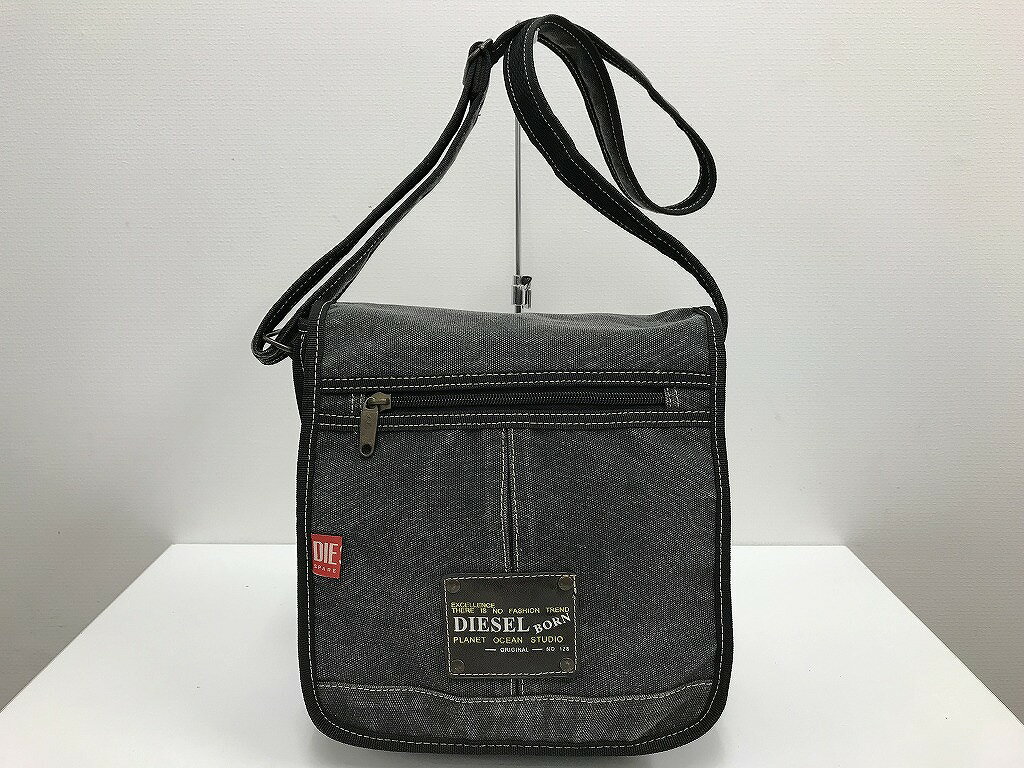 【全品ポイント10倍！要エントリー】【期間限定セール】ディーゼル DIESEL カジュアルでスタイリッシュなお洒落の魅力 B5可 デニムショルダーバッグ 肩掛け・斜め掛け鞄 通勤・通学 【中古】