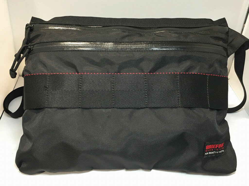【全品ポイント10倍！要エントリー】【期間限定セール】ブリーフィング BRIEFING ショルダーバッグ ブラック 【中古】