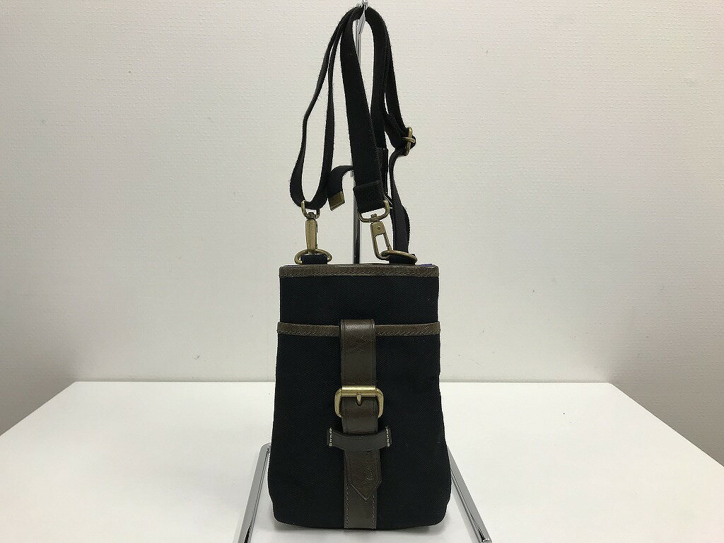 【全品ポイント10倍！要エントリー】【期間限定セール】ポールスミス Paul Smith 程よいきちんと感で魅せる！上品でスタイリッシュなお洒落の魅力 スマホ ショルダーバッグ 斜め掛け 【中古】