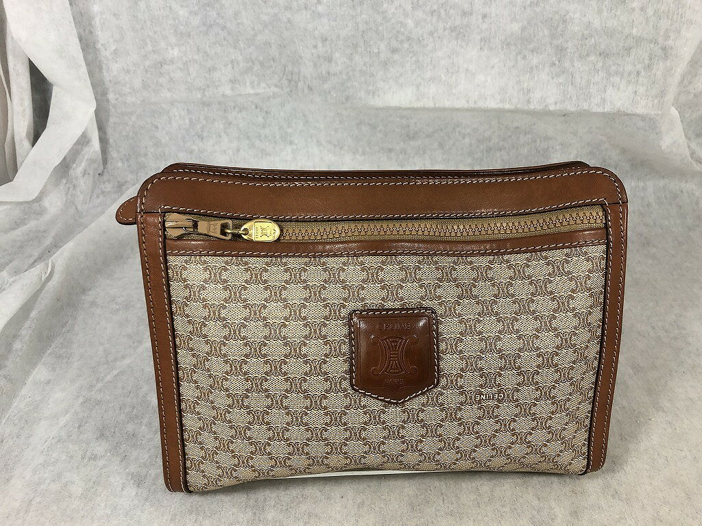 【11/20(木)20時〜全品ポイント10倍！要エントリー！】セリーヌ CELINE クラッチバッグ ベージュ 【中古】