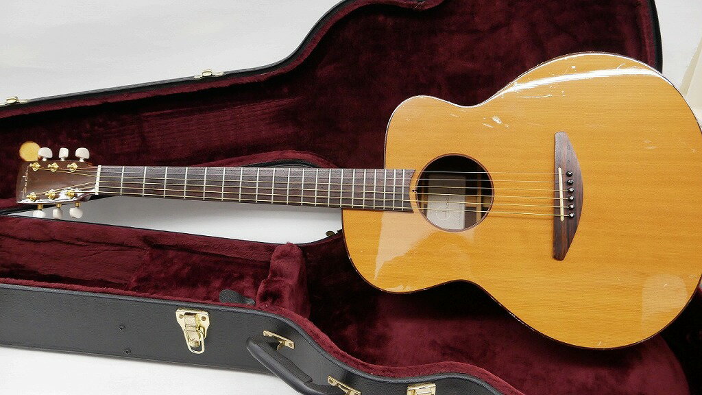 【ご注意】商品は店頭・他ネットショップでも販売しておりますので、ご注文をいただいても売り切れの場合がございます。ご了承ください。ブランド名 商品名Baden アコースティックギター　A-style rosewood シリアル番号0327408商品説明キズ、スレ多め。ブリッジ接着補修あり。ネック：ほぼストレート/フレット：多少減りあり/ロッド：固め/フレット残：約7割程度付属品ハードケース※主な付属品を記載するようしております。中古品の特性上、全ての付属品の正確な記載が難しいため詳細は掲載の写真にてご確認ください。付属品は写真にて【全て】掲載しておりますコンディションレベルC（難有品）コンディションの備考【全体】全体的に使用感の大きい商品です。機能的に問題がある場合もございます。詳しくは【詳細】をご確認下さい。※お客様のご都合による返品は受け付けておりません。※目立つキズ、汚れ等は写真等で記載するよう心がけておりますが、中古品の特性上、細かいキズ・汚れ等を全ては表記できません。表記コンディションをご理解のうえ、ご購入くださいませ配送方法佐川ラージ便(大きさ220cm)商品番号kjd122718803在庫お問合せ先【ワットマンテック梶ケ谷店】　044-860-6700【ご注意】当社オンラインショップ以外で情報、商品写真、画像、文章等を無断で転用しているページは偽サイトであり当店とは一切関係がございませんのでご注意ください。接続先のURLをご確認ください。楽天市場URL：https://www.rakuten.co.jp/楽天市場商品ページ：https://item.rakuten.co.jp/●●●《》Baden アコースティックギター A-style rosewood p1207877031