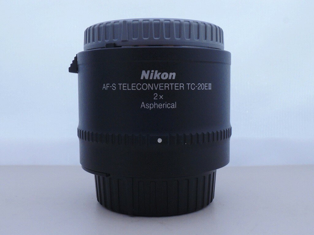【11/20(木)20時〜全品ポイント10倍！要エントリー！】ニコン Nikon テレコンバーター TC-20E III 【中..
