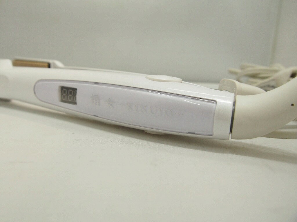 キヌージョ KINUJO ヘアアイロン 【中古】