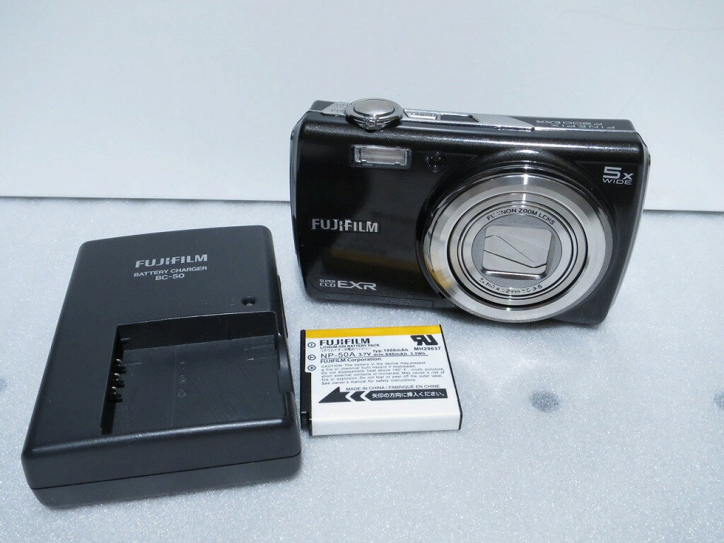 Fujifilm FinePix F200EXR コンパクトデジタルカメラ Amazon.com : Fujifilm FinePix F200EXR 12MP Super CCD Digital