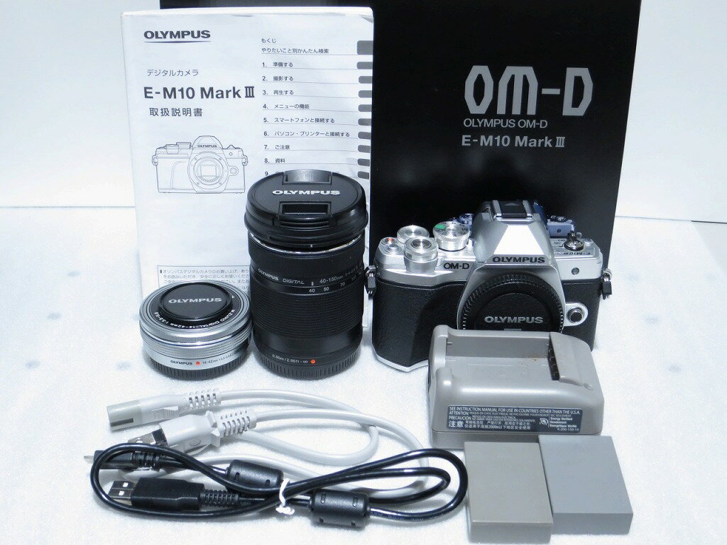 Rakuten - オリンパス OLYMPUS ミラーレス一眼（ダブルズームキット） OM-D E-M10 Mark III EZダブルズームキット 【中古】