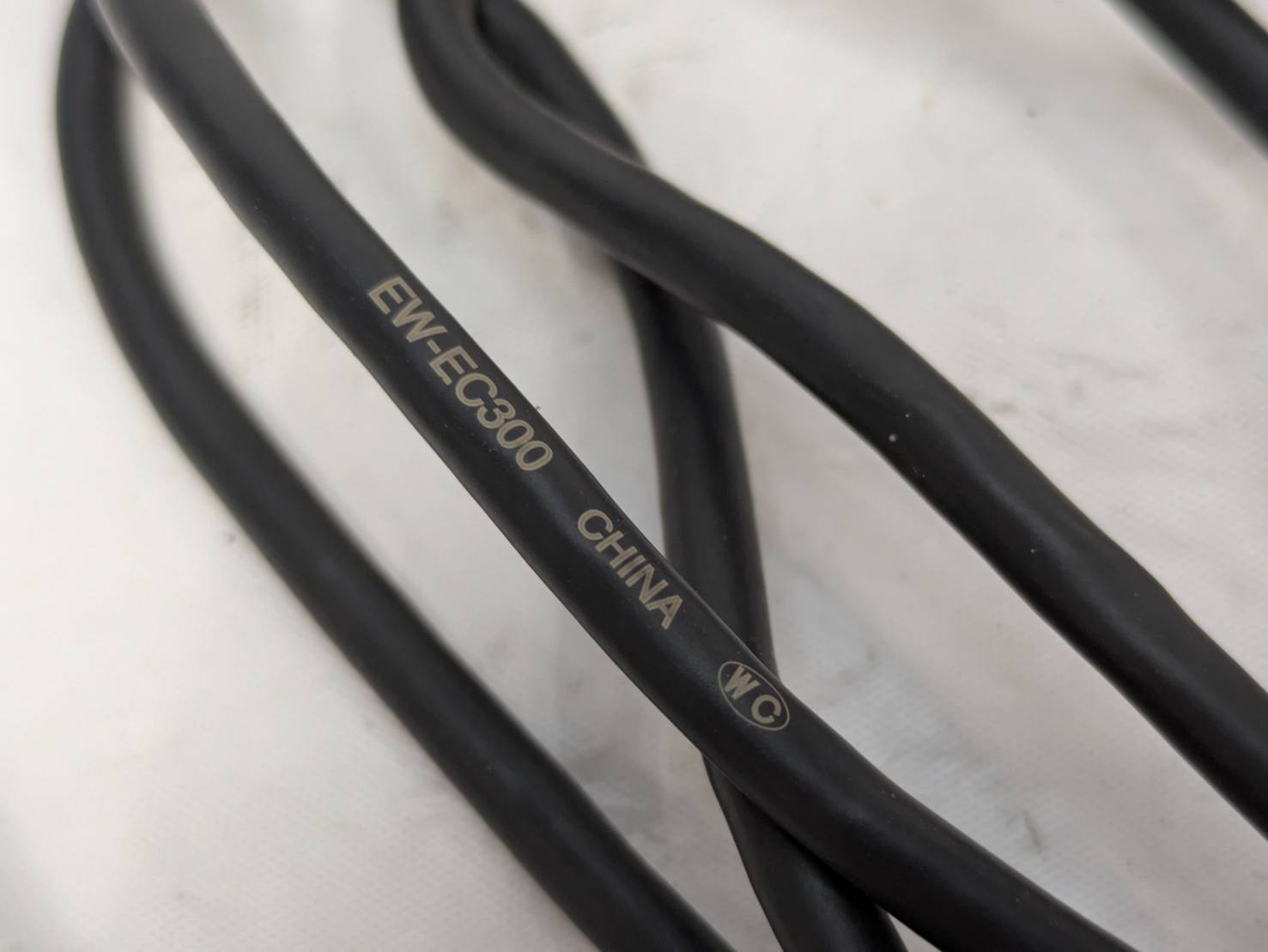 ワットマン楽天市場店のSHIMANO EW-EC300 充電コネクター【カウマン戸塚】【中古】｜アングル3