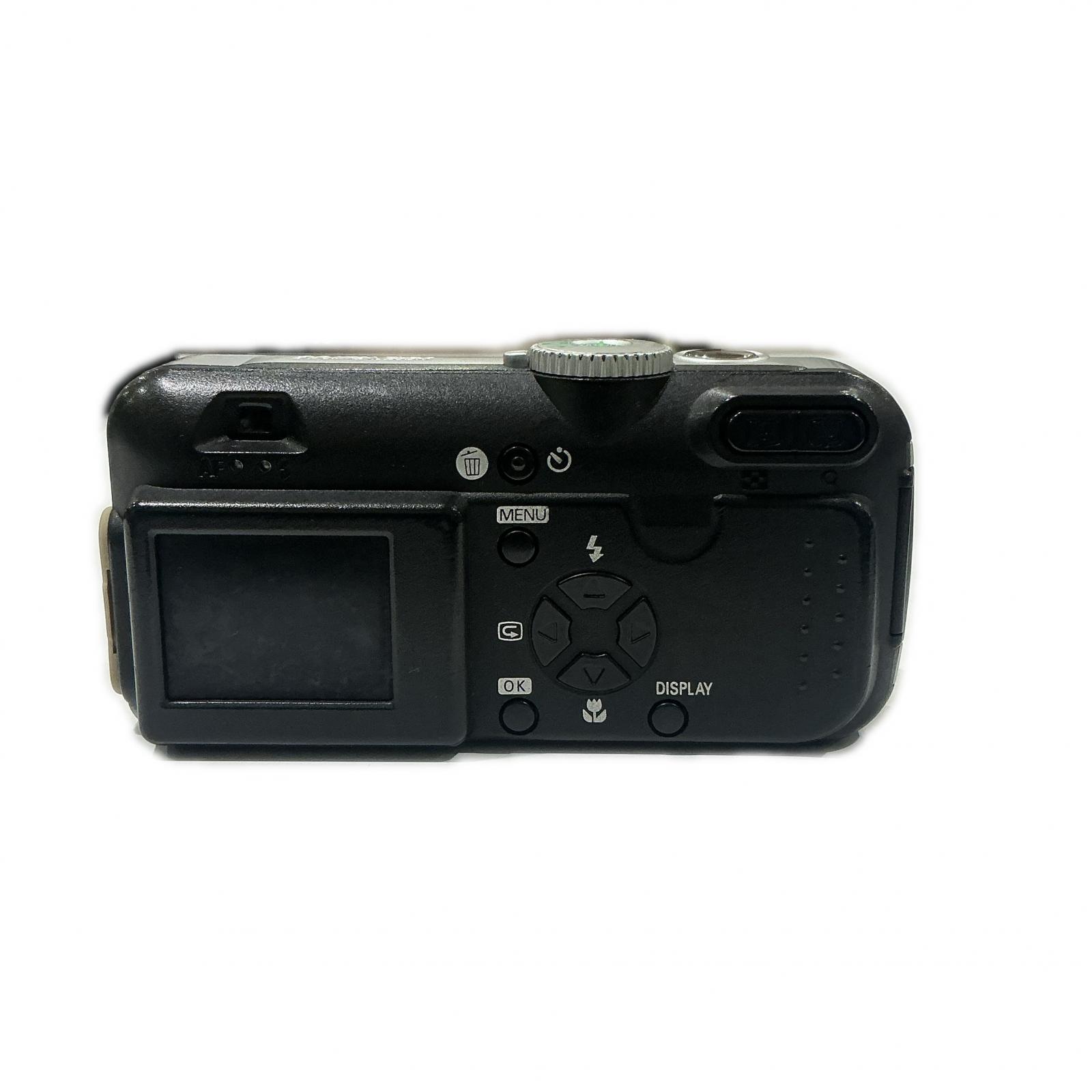Caplio デジタルカメラ Ricoh Caplio RR30【中古】