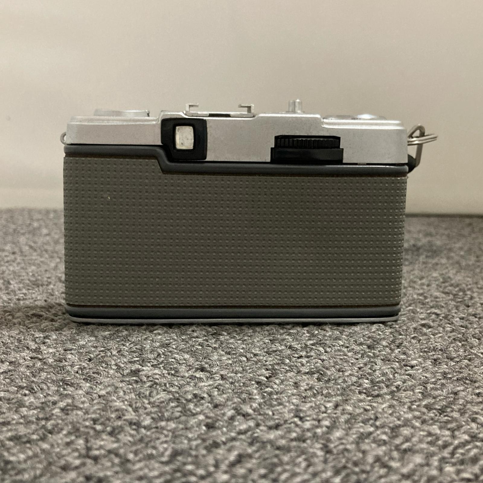 ワットマン楽天市場店の【ジャンク】 フィルムカメラ OLYMPUS PEN EE-2【中古】｜アングル3