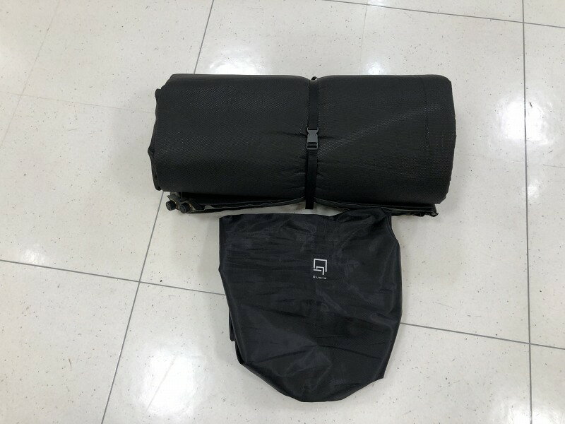 【ご注意】商品は店頭・他ネットショップでも販売しておりますので、ご注文をいただいても売り切れの場合がございます。ご了承ください。 商品名 アウトドア カーキ【中古】 カラー・柄 カーキ 商品説明 マット サイズ：幅130×長さ198×厚み5cm 使用人数2名 【状態】 表面：汚れあり、その他破れ・破損なし 裏面：汚れあり、その他破れ・破損なし 付属品 収納ケース（汚れあり）※主な付属品を記載するようしております。中古品の特性上、全ての付属品の正確な記載が難しいため詳細は掲載の写真にてご確認ください。付属品は写真にて【全て】掲載しております コンディションレベル B（並品） コンディションの備考 【全体】 目立つ箇所や場所にキズや擦れ・汚れなどが見当たり、素材自体のコンディション劣化の見られる商品ですが、まだお使い頂ける商品です。 配送方法 宅配便 商品番号 9381010000428 在庫お問合せ先 【ワットマン スポキャンマルイファミリー海老名店】　046-205-3982 【ご注意】当社オンラインショップ以外で情報、商品写真、画像、文章等を無断で転用しているページは偽サイトであり当店とは一切関係がございませんのでご注意ください。 接続先のURLをご確認ください。 楽天市場URL：https://www.rakuten.co.jp/ 楽天市場商品ページ：https://item.rakuten.co.jp/●●●アウトドアカーキ【中古】