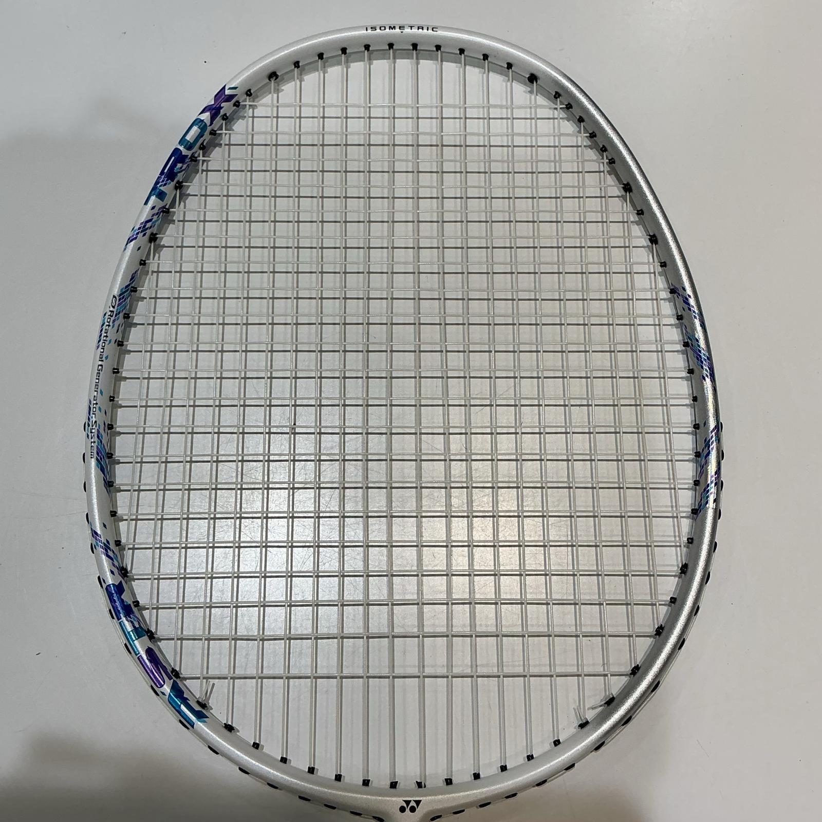 YONEX 球技 ASTROX 02 CLEAR バドミントンラケット G5【中古】