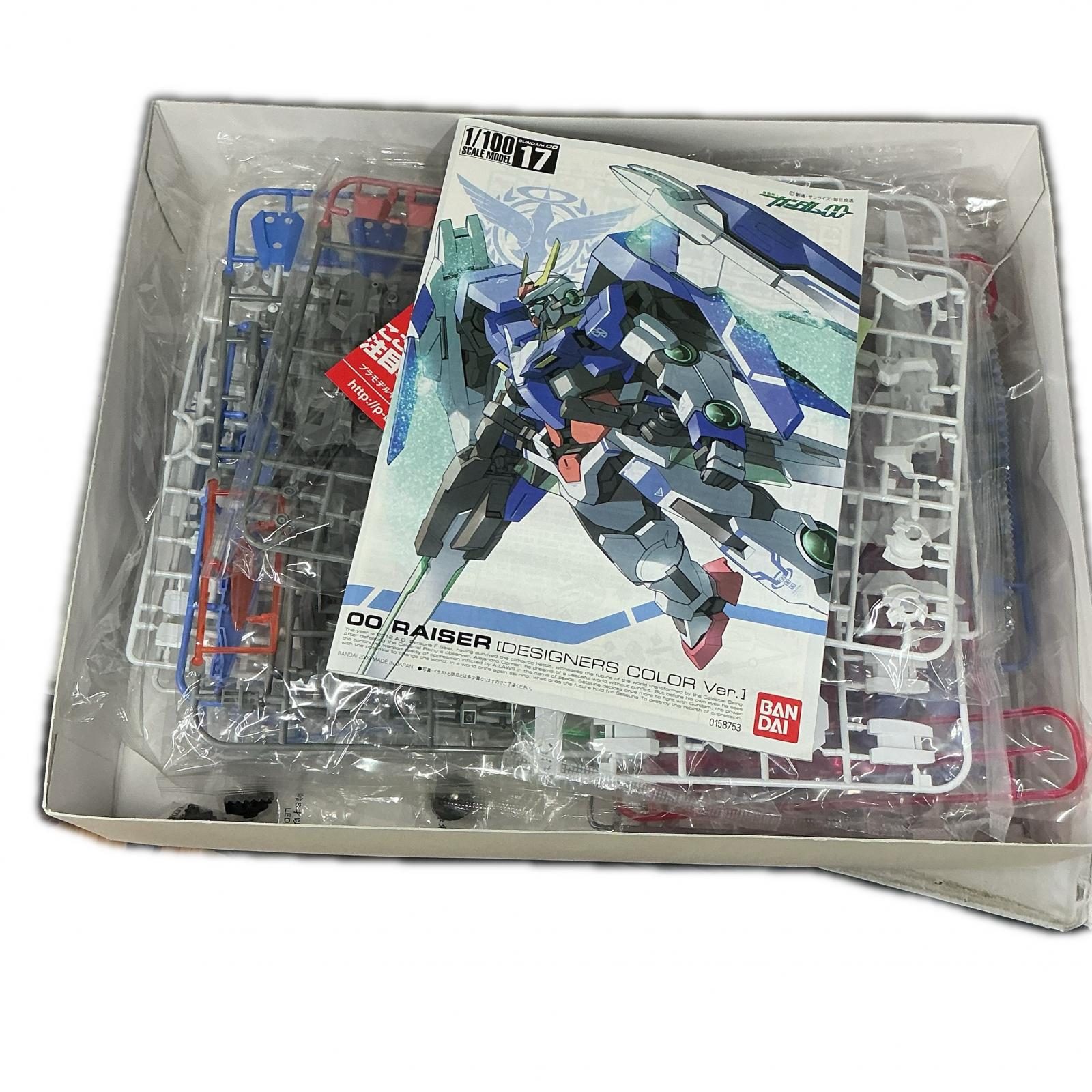 ワットマン楽天市場店のバンダイ ガンダムダブルオー ダブルオーライザー プラモデル 1/100 デザイナーズカラーver.【中古】｜アングル2
