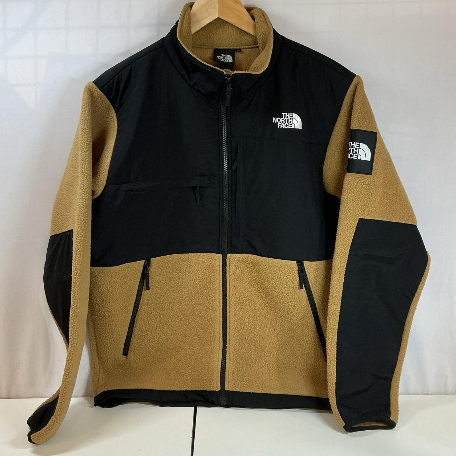 【ご注意】商品は店頭・他ネットショップでも販売しておりますので、ご注文をいただいても売り切れの場合がございます。ご了承ください。 ブランド名 ザ・ノースフェイス THE NORTH FACE 商品名 【並品】 THE NORTH FACE デナリジャケット NA72051 黒・茶【中古】 カラー・柄 黒・茶 商品説明 サイズL 着丈69 身幅59 肩幅50 袖丈63cm 外装：目立つシミ・汚れ無し 内装:目立つシミ・汚れ無し 劣化無し THE NORTH FACEのフリースジャケットで、保温性に優れたデザインです。軽量で動きやすく、アウトドアや日常使いに最適です。フロントにはジッパーポケットがあり、収納力もあります。 型番：NA72051 コンディションレベル B（並品） コンディションの備考 【全体】 目立つ箇所や場所にキズや擦れ・汚れなどが見当たり、素材自体のコンディション劣化の見られる商品ですが、まだお使い頂ける商品です。 配送方法 宅配便 商品番号 9381020003198 在庫お問合せ先 【ワットマン スポキャンマルイファミリー海老名店】　046-205-3982 【ご注意】当社オンラインショップ以外で情報、商品写真、画像、文章等を無断で転用しているページは偽サイトであり当店とは一切関係がございませんのでご注意ください。 接続先のURLをご確認ください。 楽天市場URL：https://www.rakuten.co.jp/ 楽天市場商品ページ：https://item.rakuten.co.jp/●●●【並品】 THE NORTH FACE デナリジャケット NA72051 黒・茶【中古】