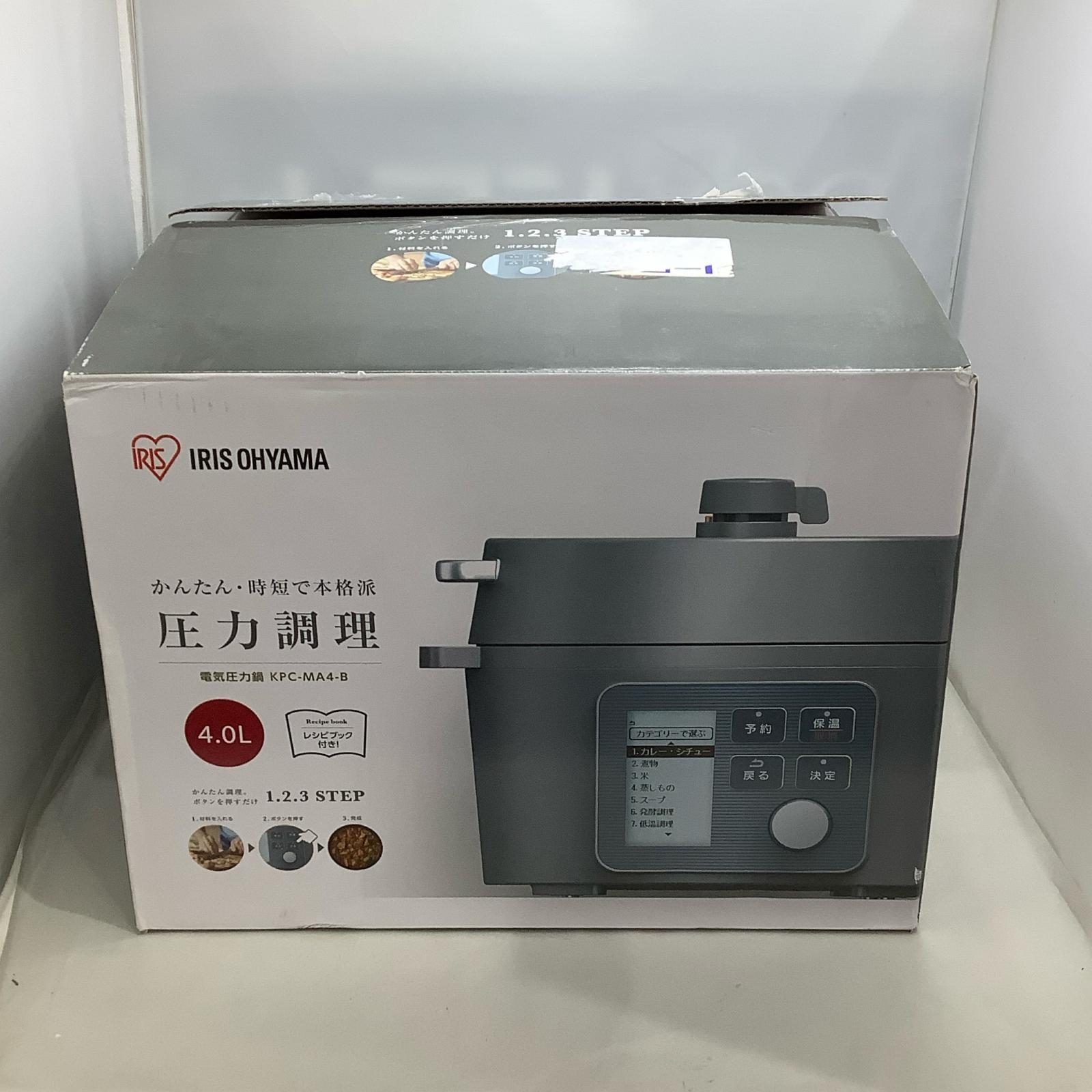 【ご注意】商品は店頭・他ネットショップでも販売しておりますので、ご注文をいただいても売り切れの場合がございます。ご了承ください。 商品名 【未使用】IRIS OHYAMA 電気圧力鍋 KPC-MA4-B【中古】 商品説明 4.0Lの大容量、最大4人分の調理が可能 炊飯容量：白米6合、玄米4合 調理容量：2.6L 満水容量：4.0L 【PSマーク種類】丸形PSE 【届出事業者名】YMCORP、アイリスオーヤマ株式会社 型番：KPC-MA4-B製造番号：231200278 付属品 完備※主な付属品を記載するようしております。中古品の特性上、全ての付属品の正確な記載が難しいため詳細は掲載の写真にてご確認ください。付属品は写真にて【全て】掲載しております 保証期間 3ヶ月間（返金保証） コンディションレベル N（未使用品） コンディションの備考 【全体】 未使用品の状態ですが、買取商品の為、完全な新品ではございません。その為、多少の汚れなどが見られる場合がございます。付属品の記載がある商品の場合、付属品も同様です。(減額済)。【詳細】状態確認のため開封済み 開封済み未使用です 配送方法 宅配便 商品番号 9368020157274 在庫お問合せ先 【ワットマンテックサクラス戸塚店】　045-443-6901 【ご注意】当社オンラインショップ以外で情報、商品写真、画像、文章等を無断で転用しているページは偽サイトであり当店とは一切関係がございませんのでご注意ください。 接続先のURLをご確認ください。 楽天市場URL：https://www.rakuten.co.jp/ 楽天市場商品ページ：https://item.rakuten.co.jp/●●●【未使用】IRIS OHYAMA 電気圧力鍋 KPC-MA4-B【中古】