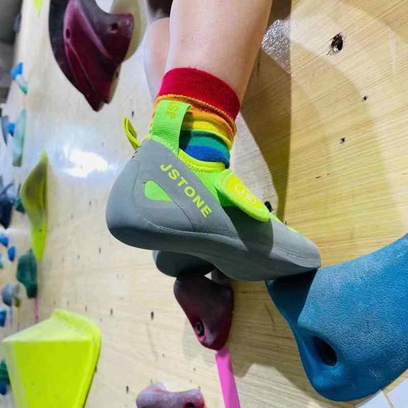 クライミングシューズ キッズ ボルダリング 子供用 プロ ロッククライミング 耐摩耗 バックル イエロー