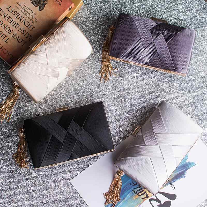 パーティー バッグ 結婚式 レディース おしゃれ プリーツ ドレス タッセル クラッチ レッド グレー グリーン