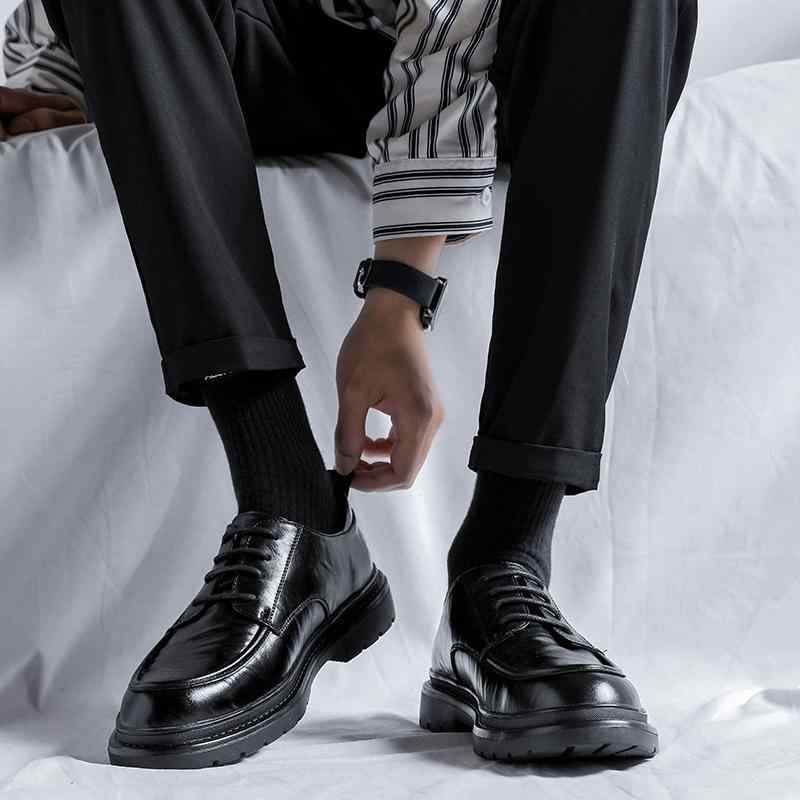 秋冬 英国風 黒 カジュアル 革靴 メンズ ラージ トゥ ビジネス フォーマル 厚底 ソフトソール 結婚式 新郎靴 ラウンドトゥ レザーシューズ