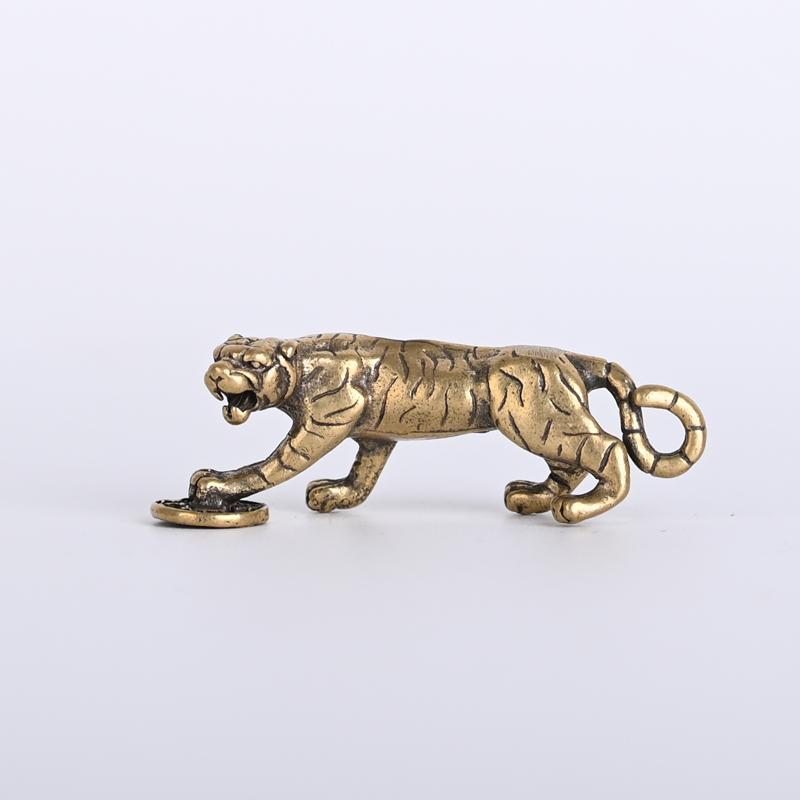 真鍮 ペンダント トップ アクセサリー小物 キーホルダー アンティーク 銅 ミニ 小さい 彫刻 文学的 イ..