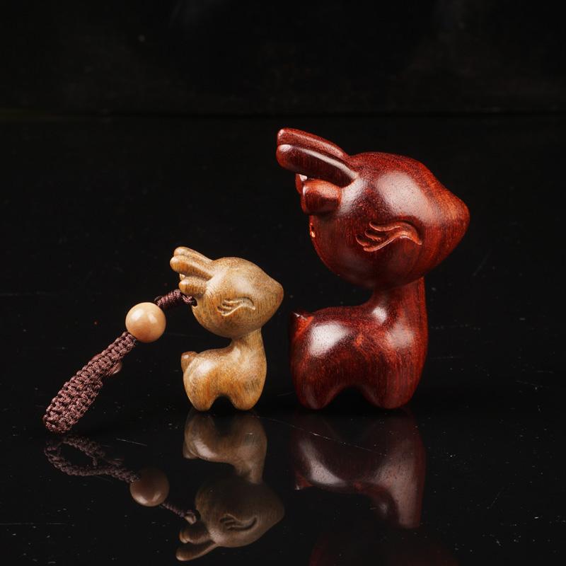 ペンダント チャーム キーホルダー ストラップ 車内アクセサリー インテリア レトロ 古風 チャイナ風 木製 鍵 キー 携帯 バッグ 鹿 動物