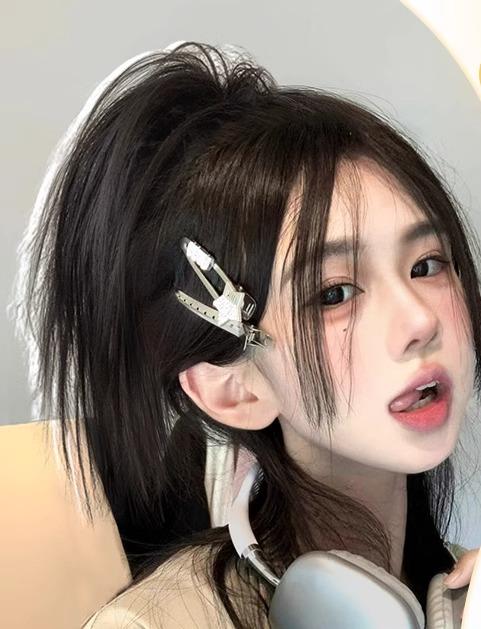 ウィッグ かつら つけ毛 ヘア ヘッド ふわふわ フェイク 巻き 普段使い 小物 雑貨 髪 女性 軽量 外出 ナチュラル レディース