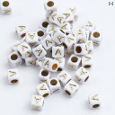 ビーズ パーツ アクセサリー かわいい 女の子 キット アクリル スクエア 英語 アルファベット 白 背景 ゴールド 文字 ルース ブレスレット ネックレス 素材