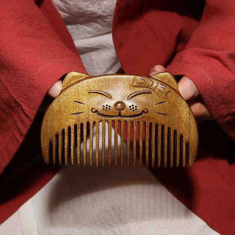 櫛 猫 コーム 女性 レディース かわいい 誕生日 プレゼント 母の日 木 ギフト 彫刻 アンティーク レトロ 茶 オールシーズン 家 コンパクト マッサージ ヘッド ヘア ケア メンズ 男性