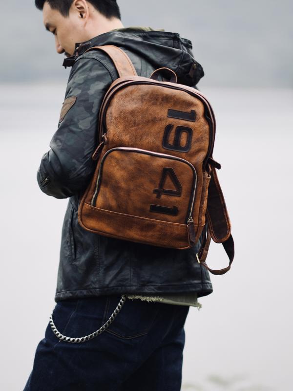 バッグ メンズ レザー 手揉み 植物 タンニン なめし 牛革 バックパック アメリカン レトロ モーター サイクル オフ ロード 男性用 トラベル