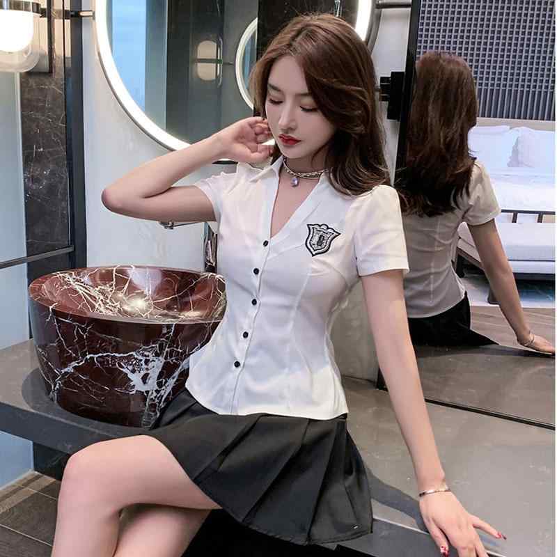 制服 vネック シェイプホワイト 女性 夏 プリーツスカート オフィス 足浴 リフレ 半袖 ペディキュア