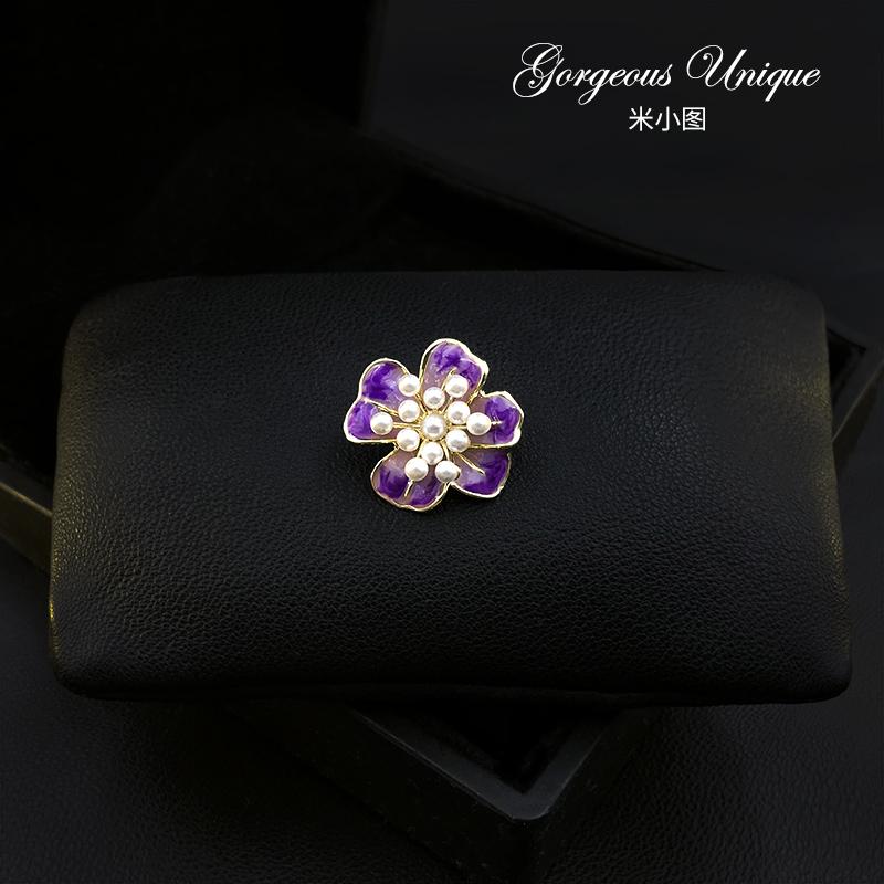 ブローチ おしゃれ レディース 卒業式 入学式 セレモニー シック 紫 花 バックル コサージュ ピンバッ..