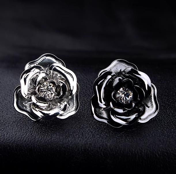 Other - ピン 薔薇 ブローチ おしゃれ 服装飾 美しい レトロ ローズ カラーピン カーディガン メンズ レディース スーツ シャツ アクセサリー 露出防止 バックル 縫製 不要 ギフト