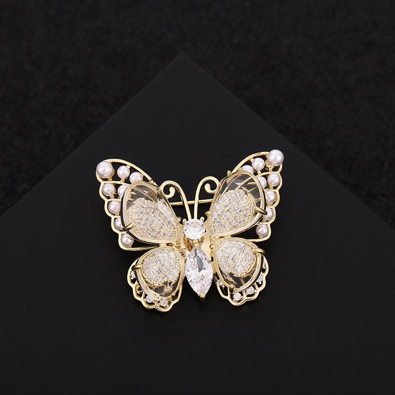 ブローチ おしゃれ 卒業式 入学式 セレモニー レディース アメリカン ファッション スーツ コート ピン 蝶 コサージュ 誕生日 ギフト